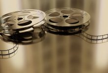 forget-the-red-camera-—-what-stops-the-scroll-in-2025