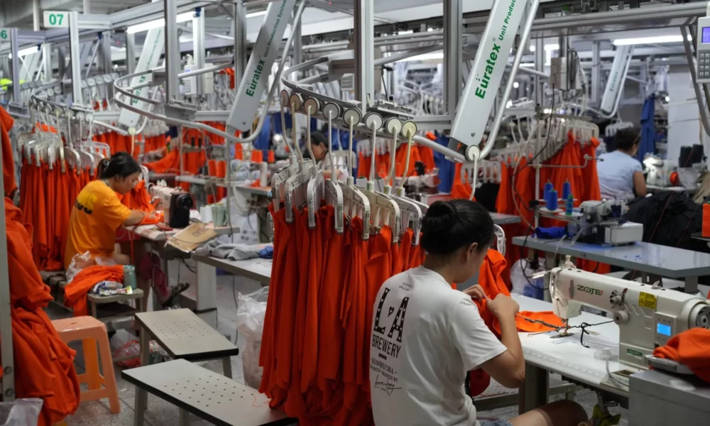 finding-a-china-clothing-manufacturer:-a-guide-for-your-apparel-brand